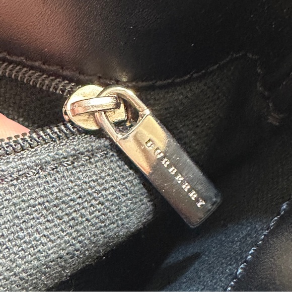 Authentic Burberry Shoulder Bag - Picture 11 of 15